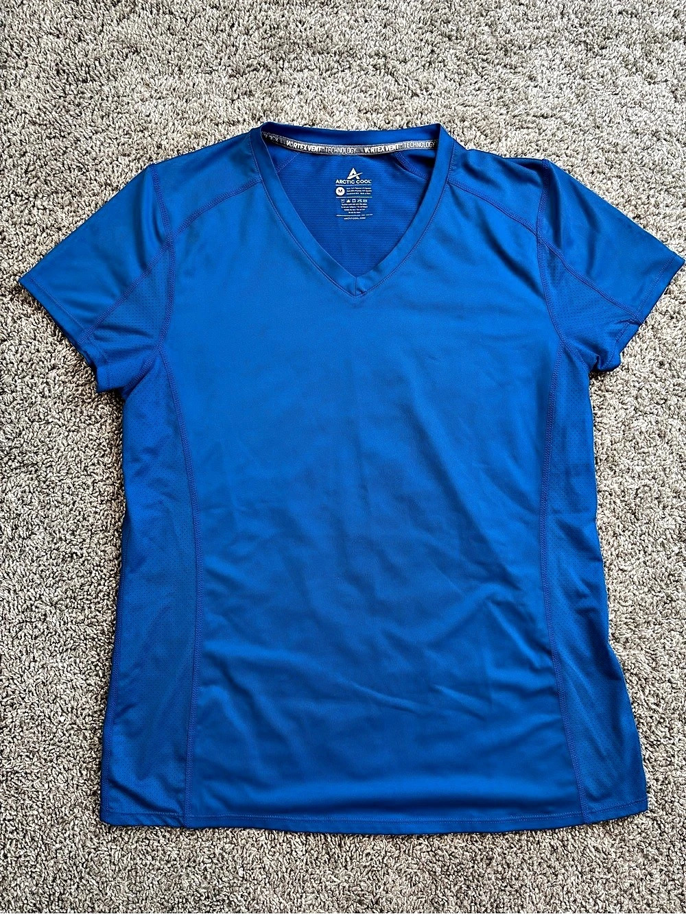 Arctic Cool Vortex Vent Technology T-Shirt V-Neck Athletic in Blue Size M Lot 2